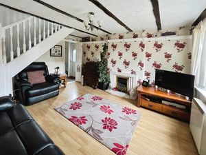 Lounge- click for photo gallery